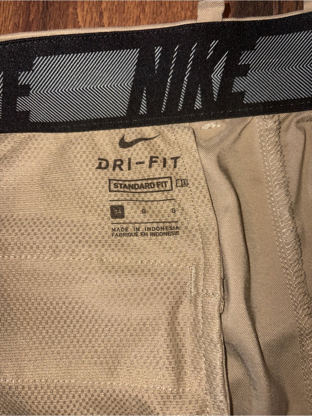 Nike Men's Dri-Fit Tan Chino Golf Shorts - Picture 2 of 3